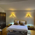 Face Au Palais