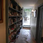 Face Au Palais