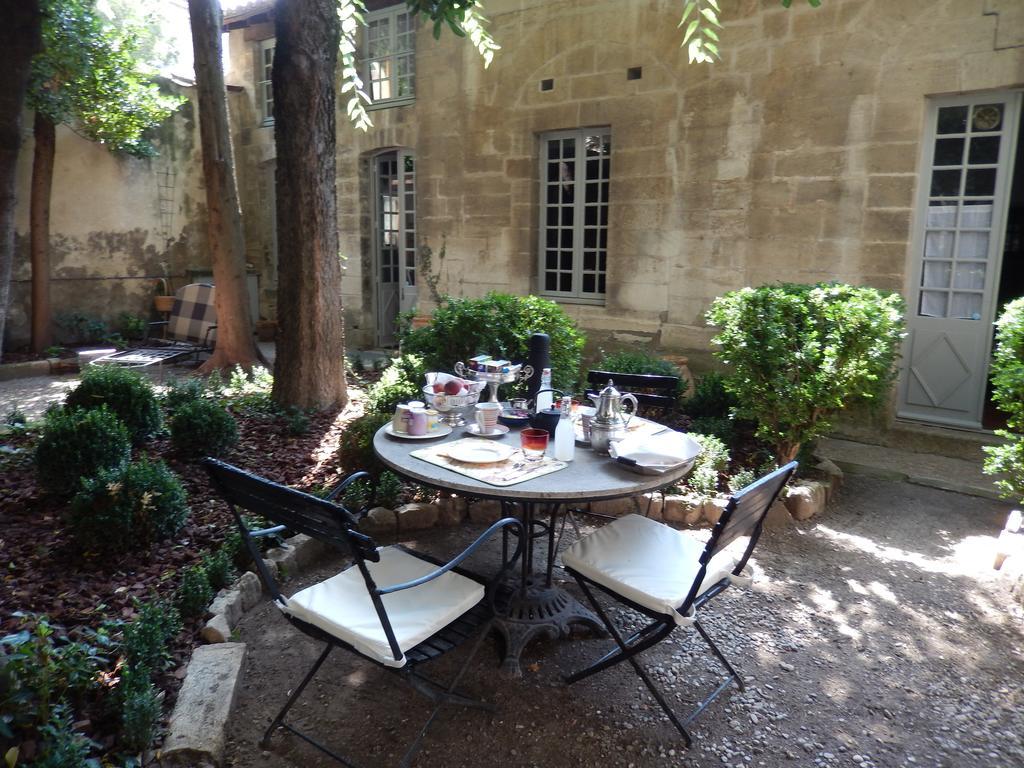 Face Au Palais Avignon